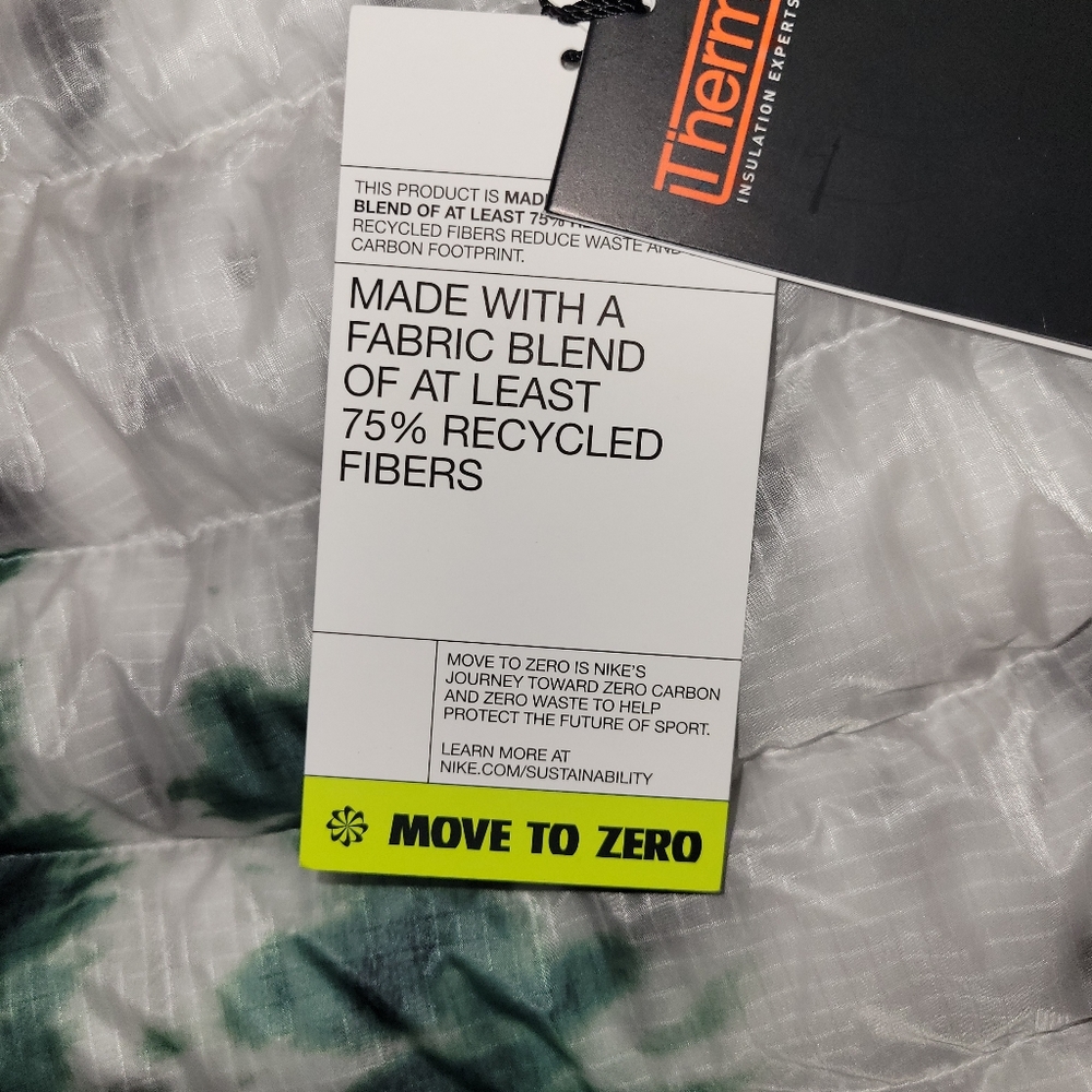 Nike x Stussy Insulated Skirt White/Gorge Green DC1088-100 Women's Size Small - Picture 2 of 7
